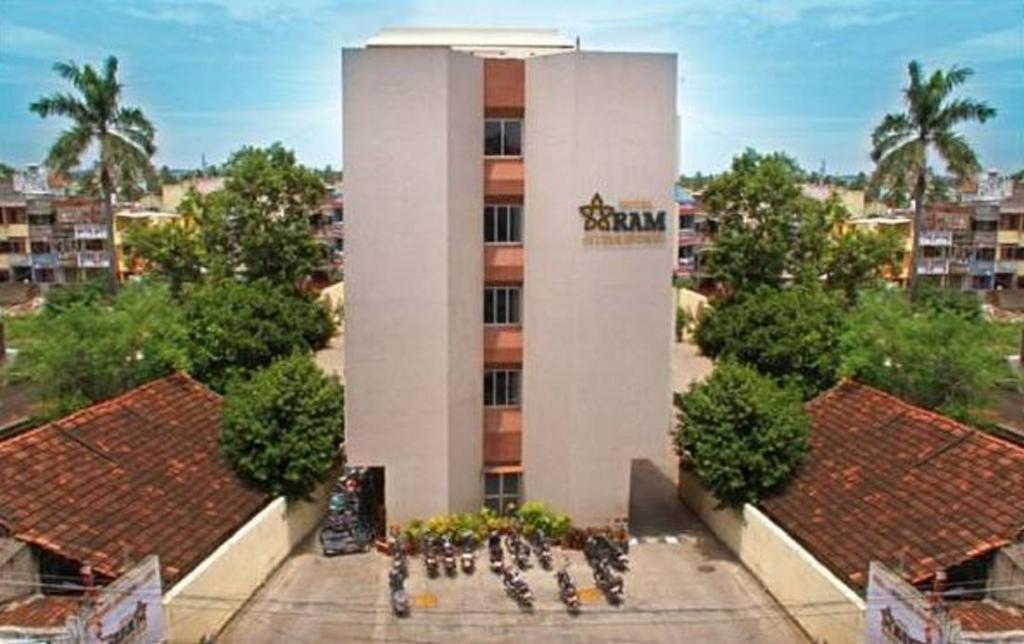 Hotel Ram International Pondicherry Exterior photo
