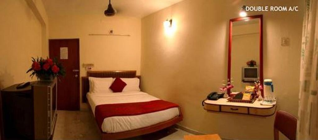 Hotel Ram International Pondicherry Exterior photo